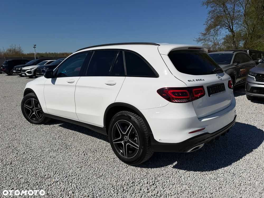 Mercedes-Benz GLC 200 d 4Matic 9G-TRONIC AMG Line - 10