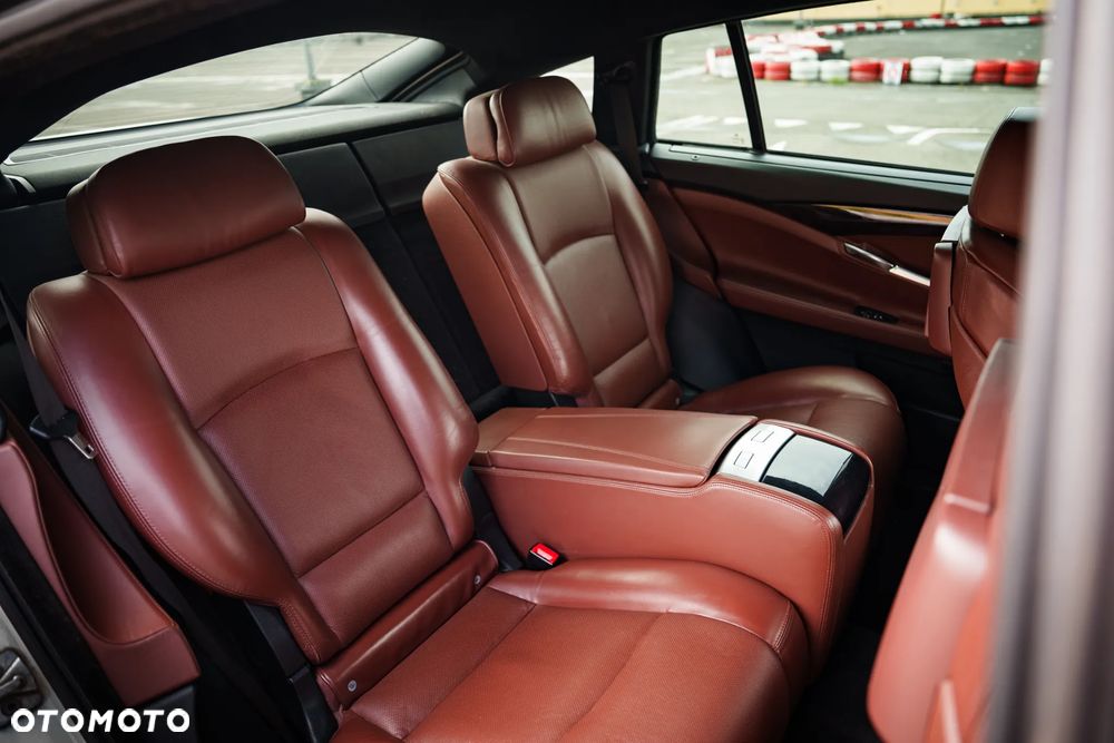 BMW 5GT 530d - 8