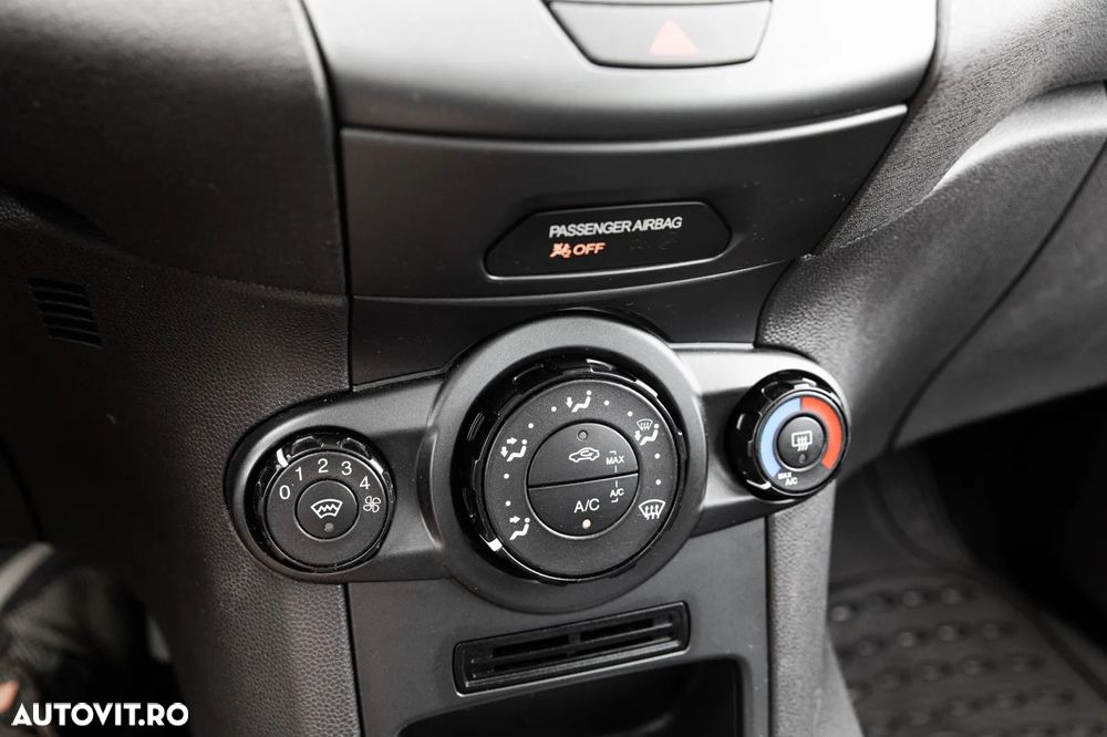 Ford Fiesta 1.0 EcoBoost Active II - 23