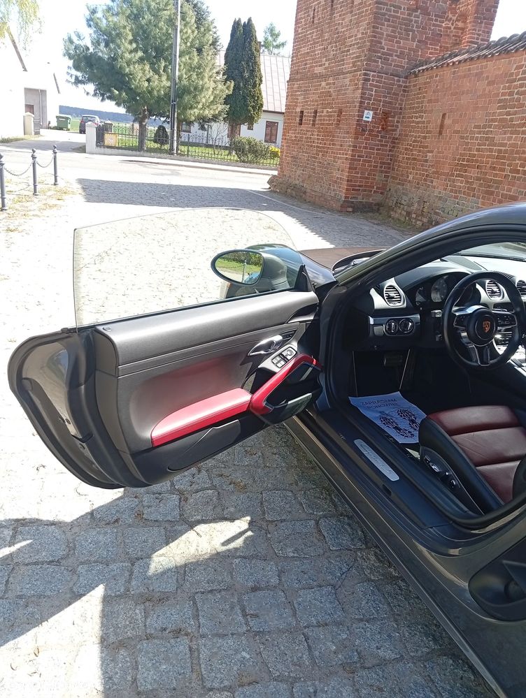 Porsche 718 Cayman - 5