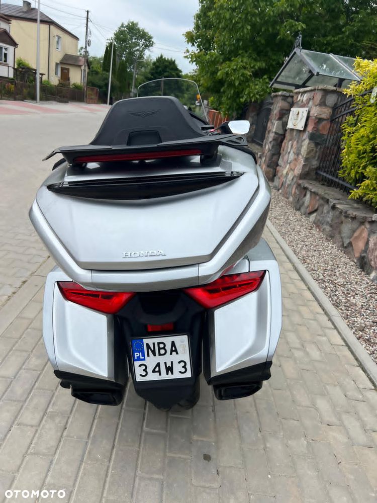 Honda GL - 9