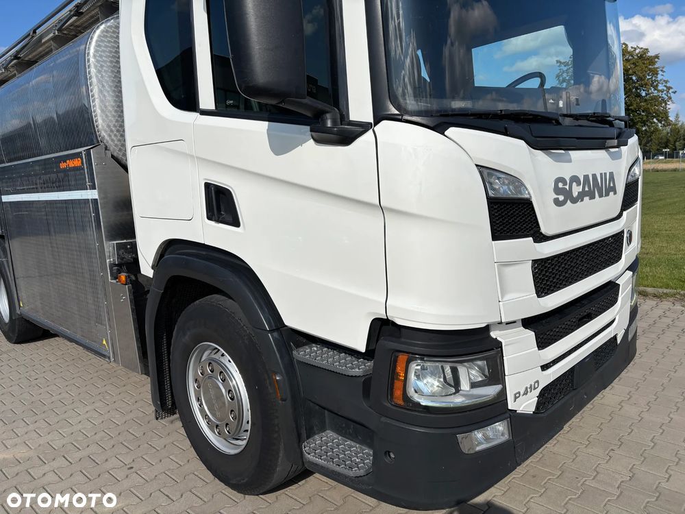 Scania P 410 6x2 ostatnia oś skrętna i podnoszona cysterna do odbioru mleka zabudowa MAGYAR - 31