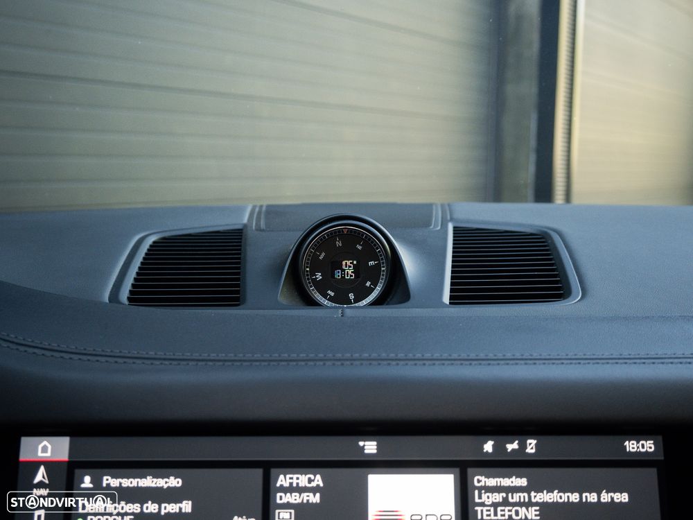 Porsche Cayenne S E-Hybrid - 32