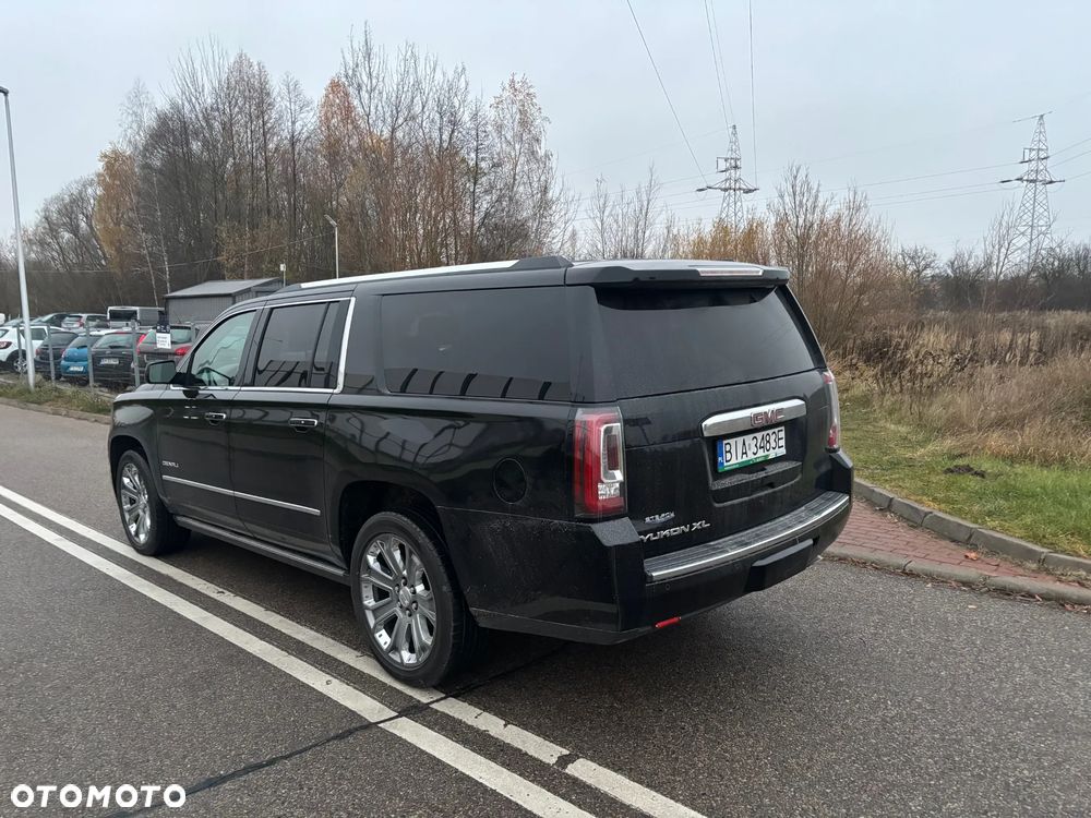 GMC Yukon - 3