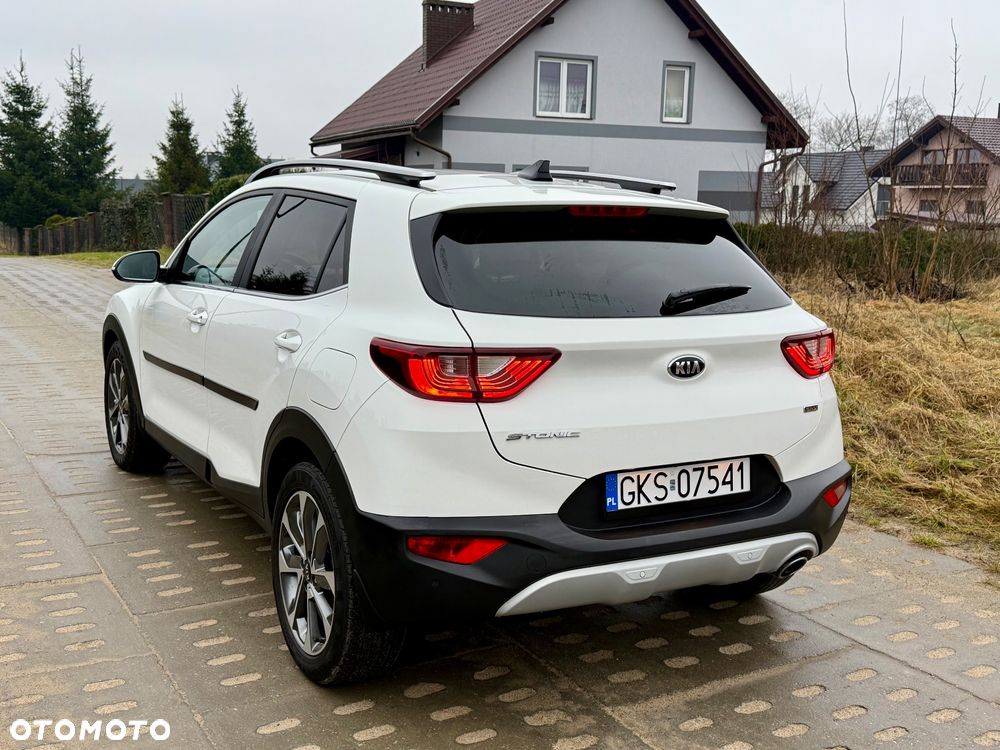 Kia Stonic 1.6 CRDi SCR XL - 25