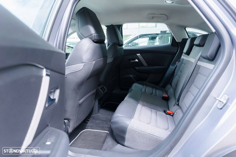 Citroën C4 1.2 PureTech Shine - 17