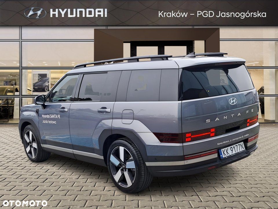 Hyundai Santa Fe - 3