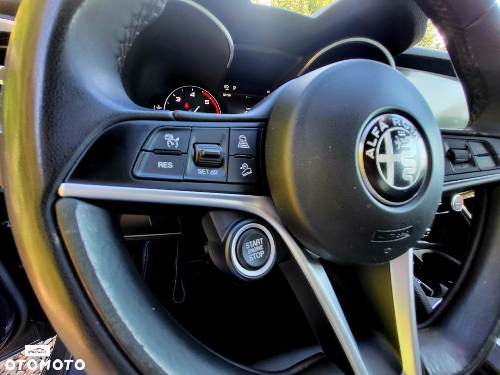 Alfa Romeo Stelvio - 21