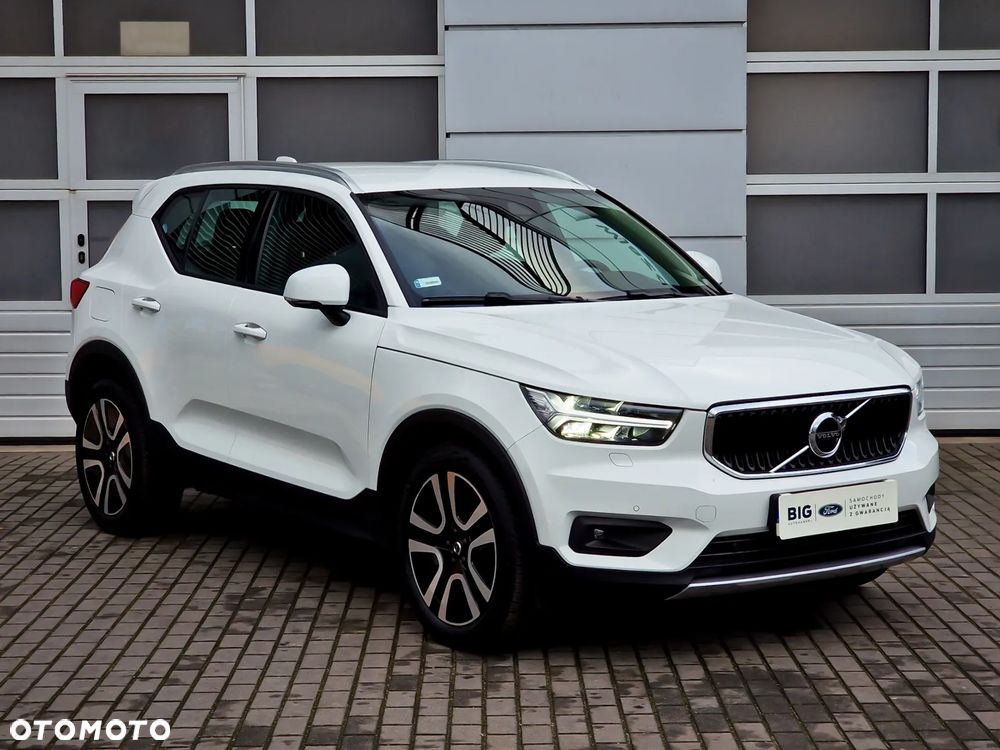 Volvo XC 40 T3 Momentum - 2