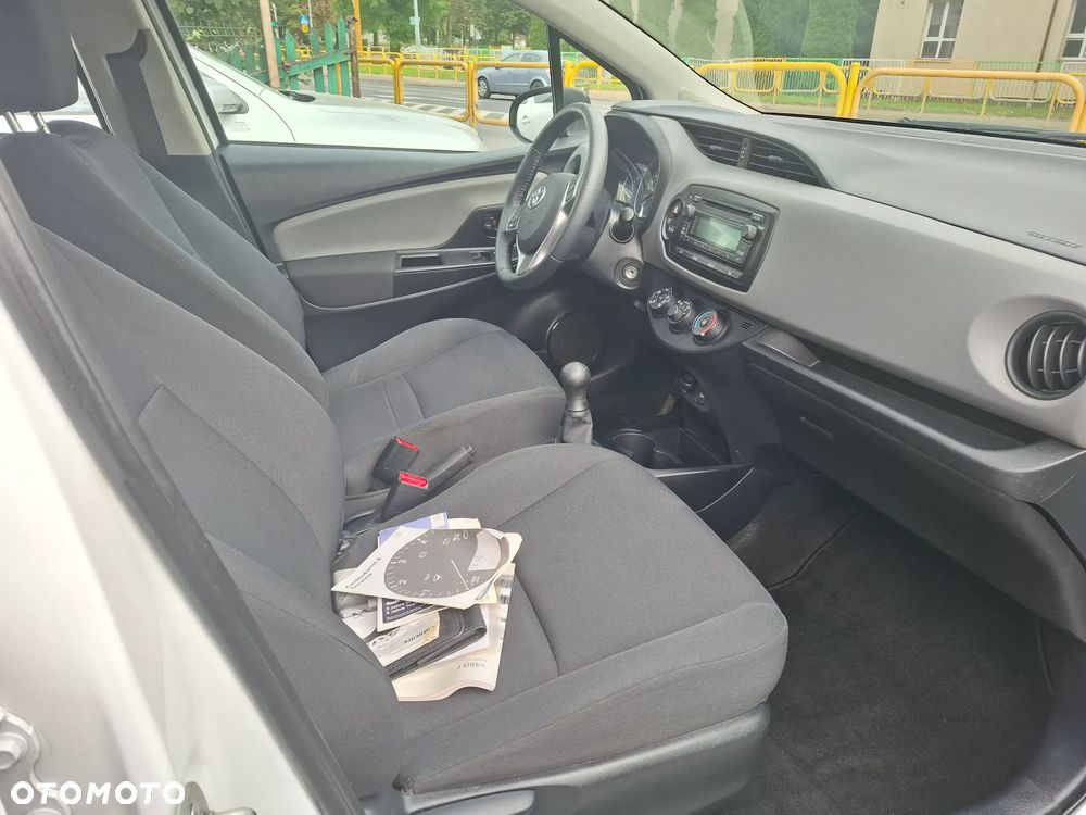 Toyota Yaris - 17
