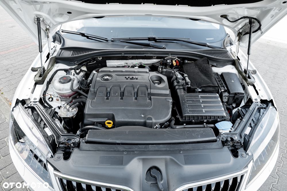 Skoda Superb 2.0 TDI 4x4 DSG L&K - 39