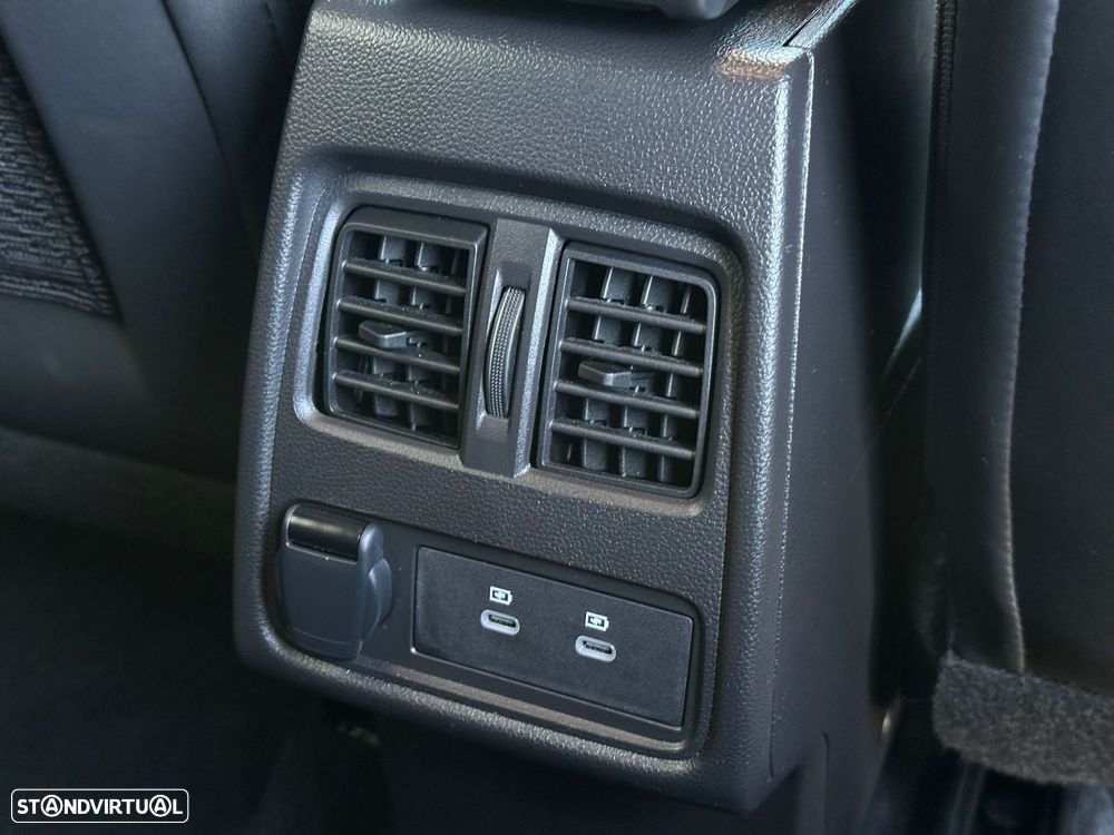 Renault Captur 1.0 TCe Techno Bi-Fuel - 13