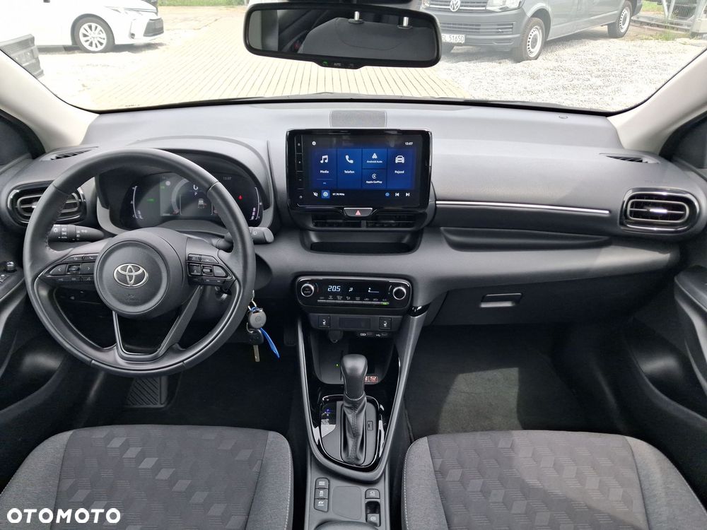Toyota Yaris Hybrid 1.5 Style - 16