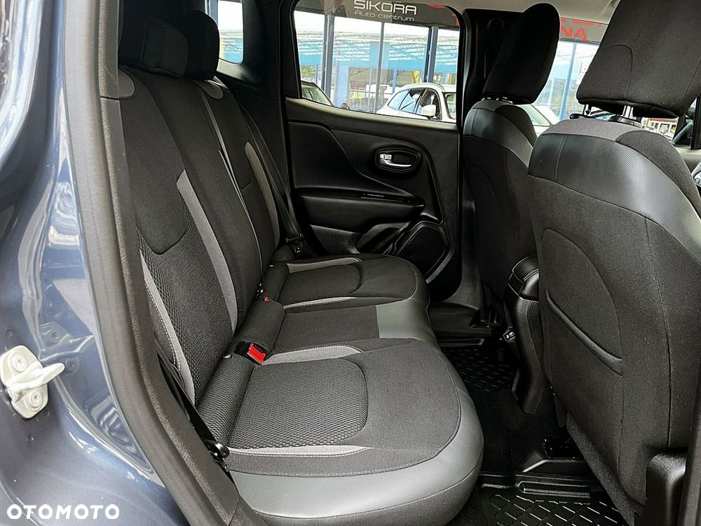 Jeep Renegade - 13