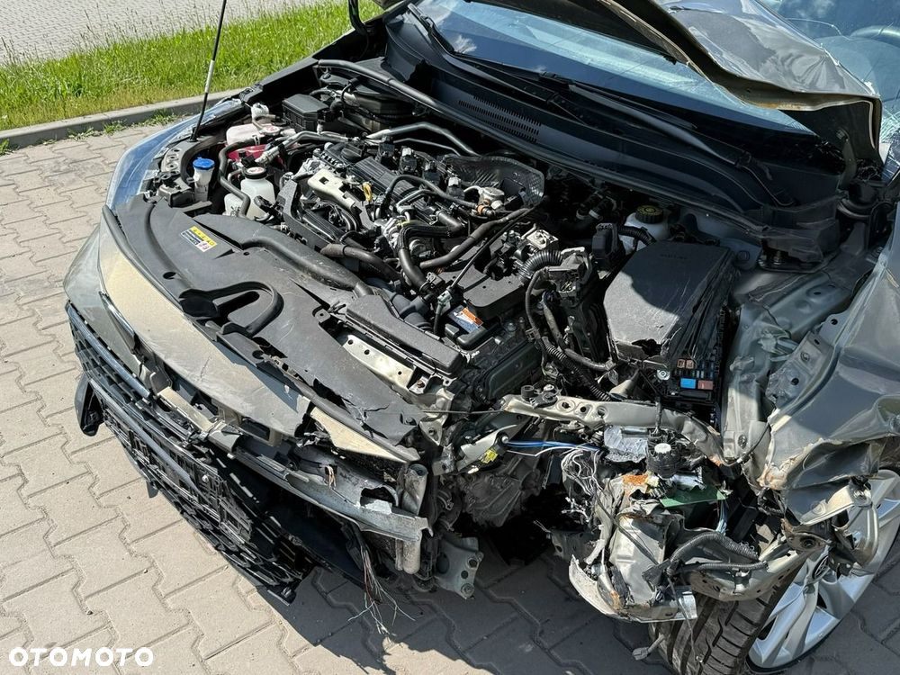 Toyota Corolla 2.0 Hybrid Comfort - 12