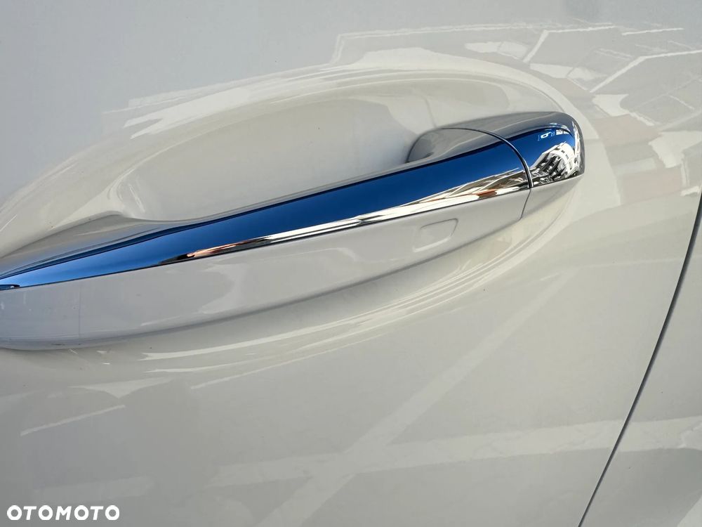 Mercedes-Benz CLA 200 AMG Line 7G-DCT - 24
