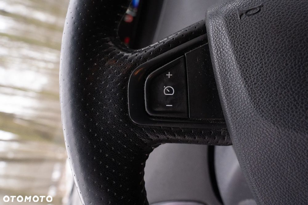 Renault Scenic 1.6 dCi Energy Bose Edition S&S - 10