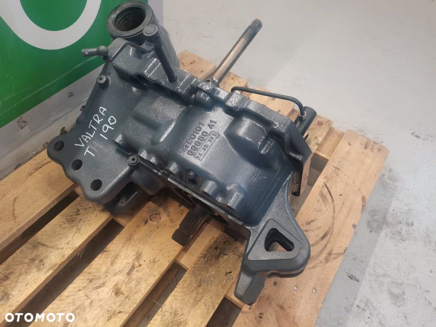 WOM tylny Valtra T 213 - 8
