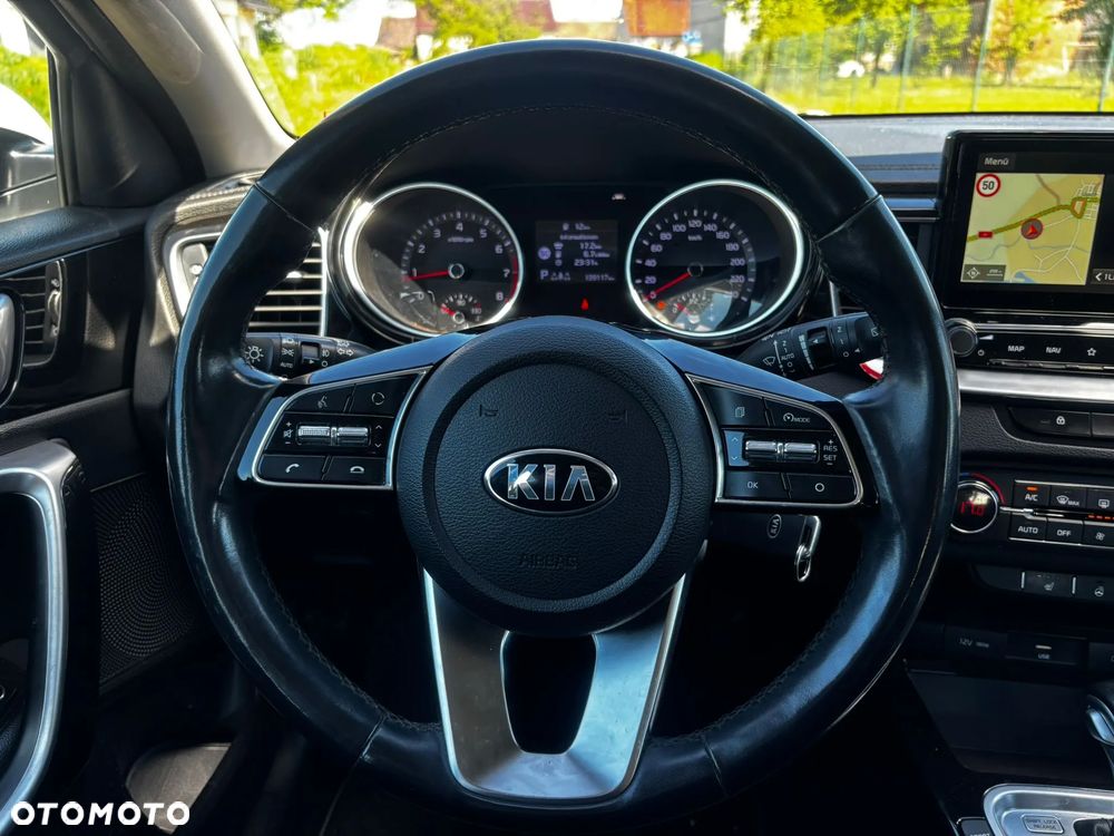 Kia Ceed 1.4 T-GDI L Business Line DCT - 11