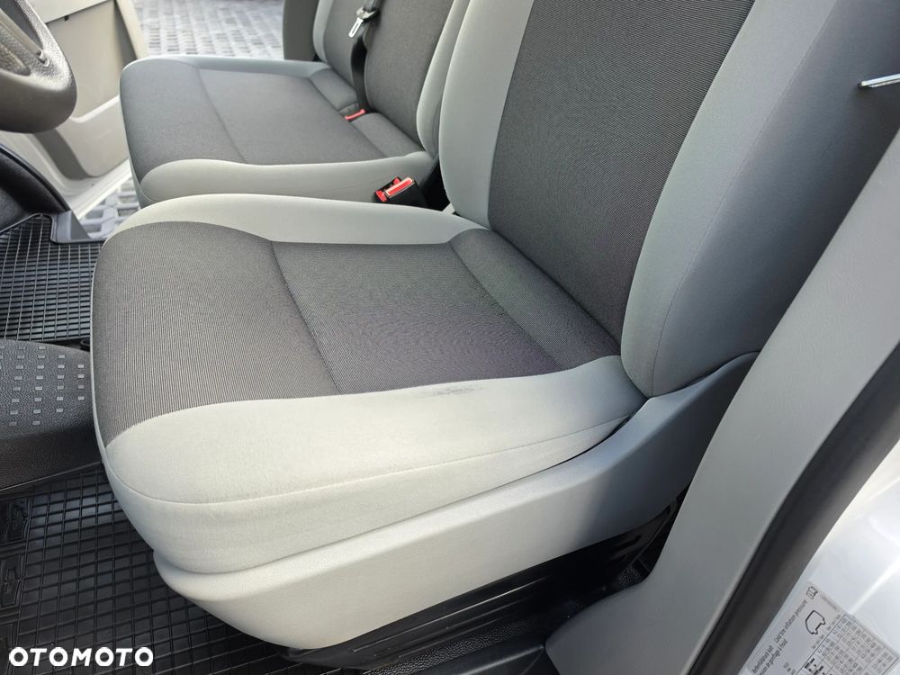 Volkswagen Transporter L1H1 - 21