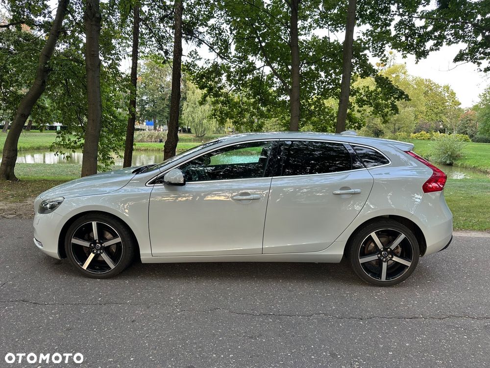 Volvo V40 T3 R-Design Momentum - 8