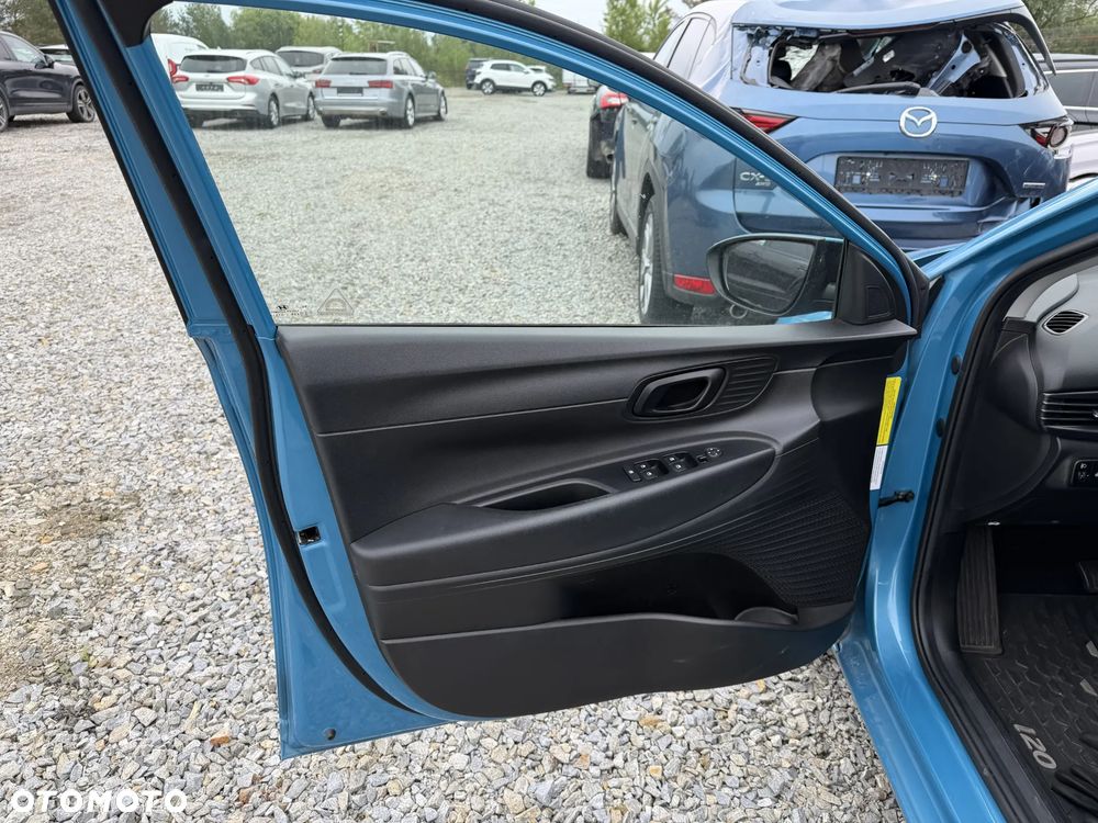 Hyundai i20 1.0 T-GDi Smart DCT - 12