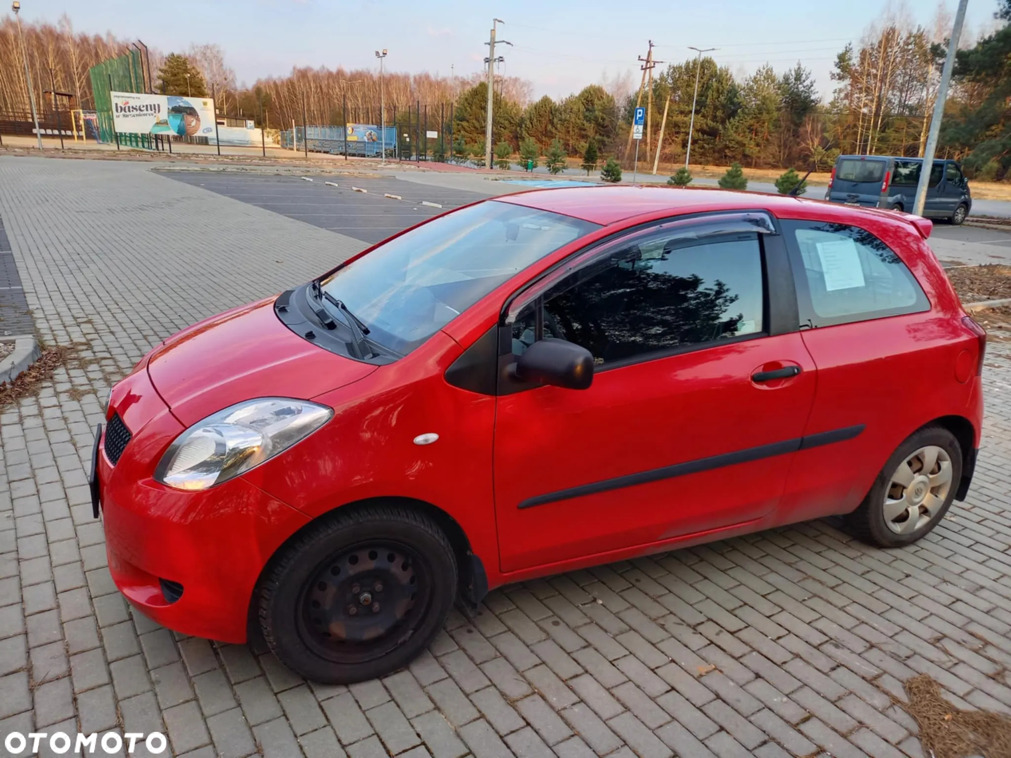 Toyota Yaris - 4