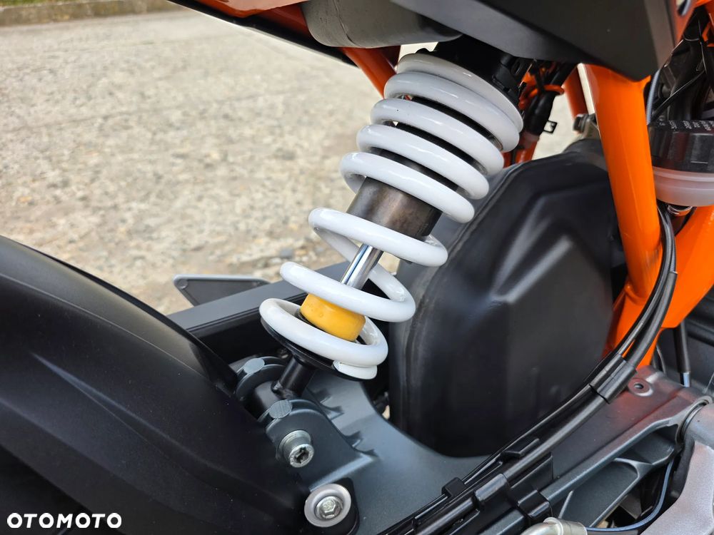 KTM Duke 390 - 20