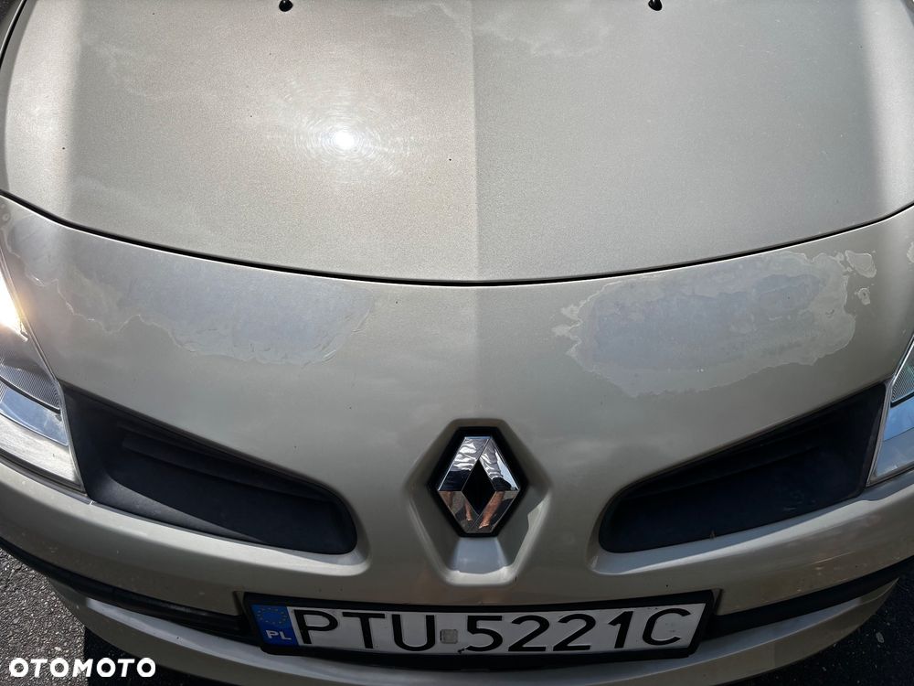 Renault Clio 1.2 16V Extreme - 11