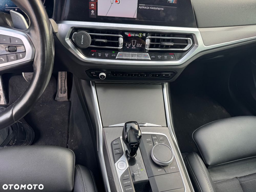 BMW Seria 3 320d Sport Line sport - 31