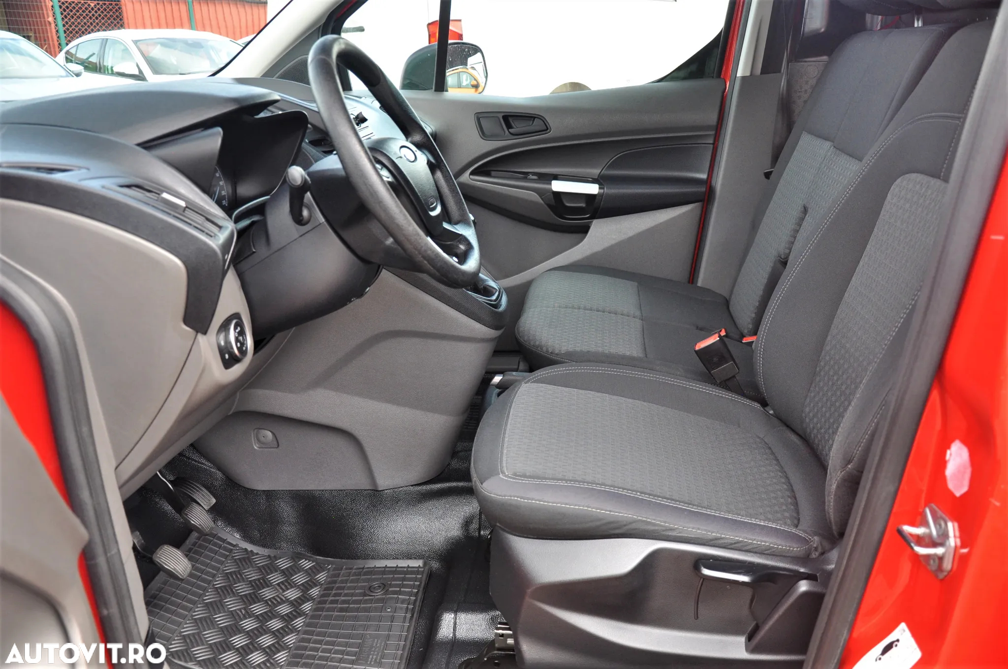 Ford Transit Connect Furgon Maxi - 16