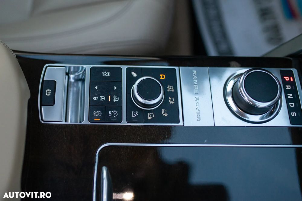 Land Rover Range Rover Vogue - 28