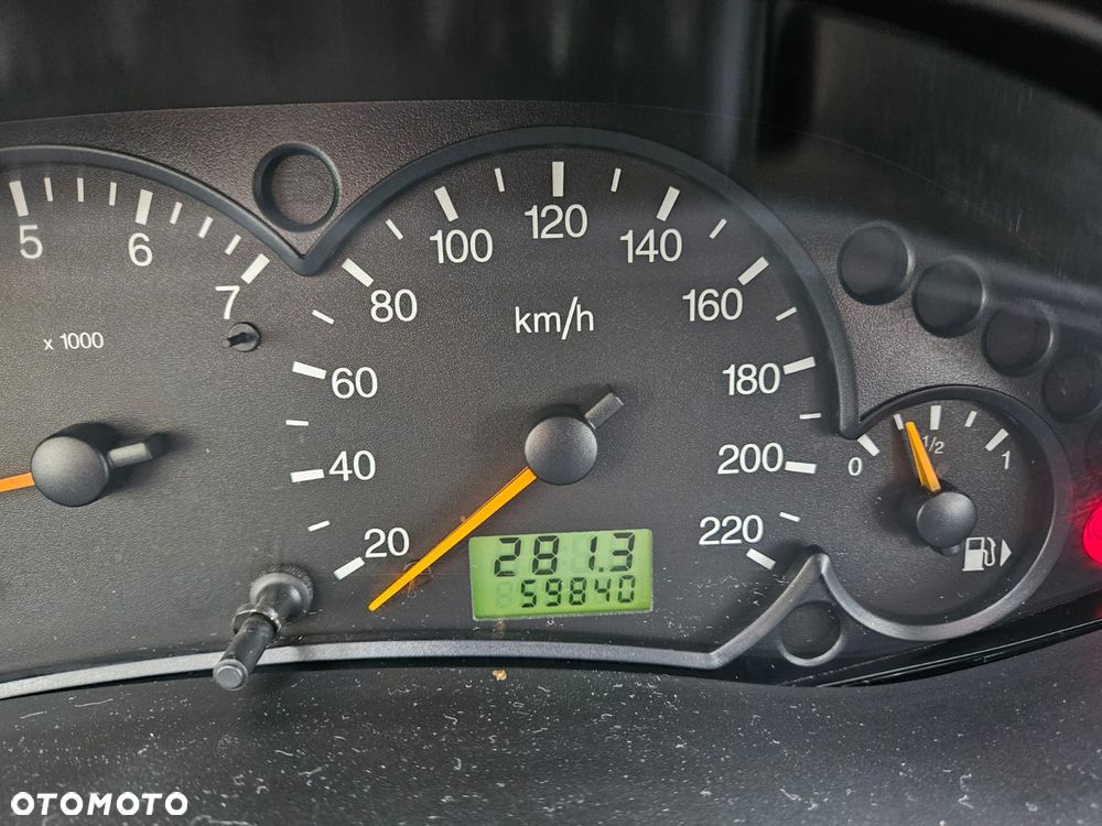 Ford Focus - 8