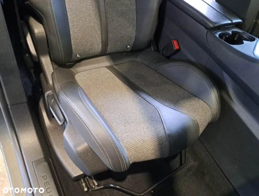 Peugeot 3008 BlueHDi 130 Stop & Start EAT8 Allure - 12