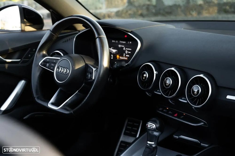Audi TT Roadster - 14