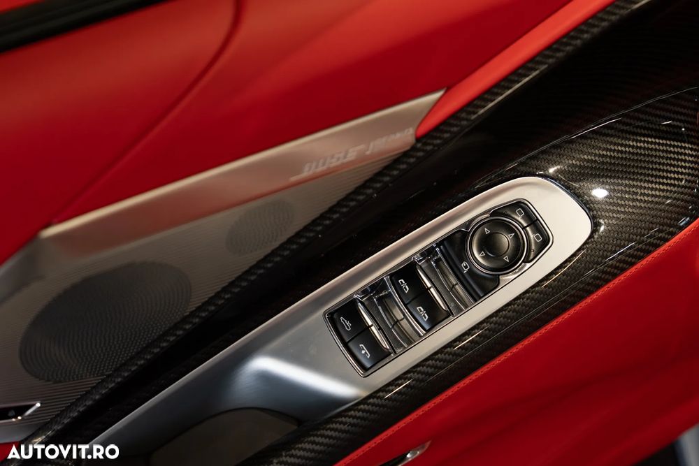 Chevrolet Corvette - 14