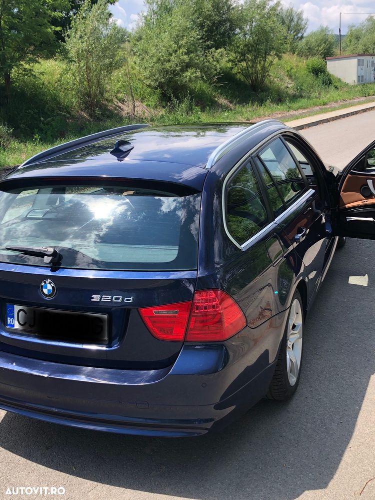 BMW Seria 3 320d DPF Edition Sport - 14