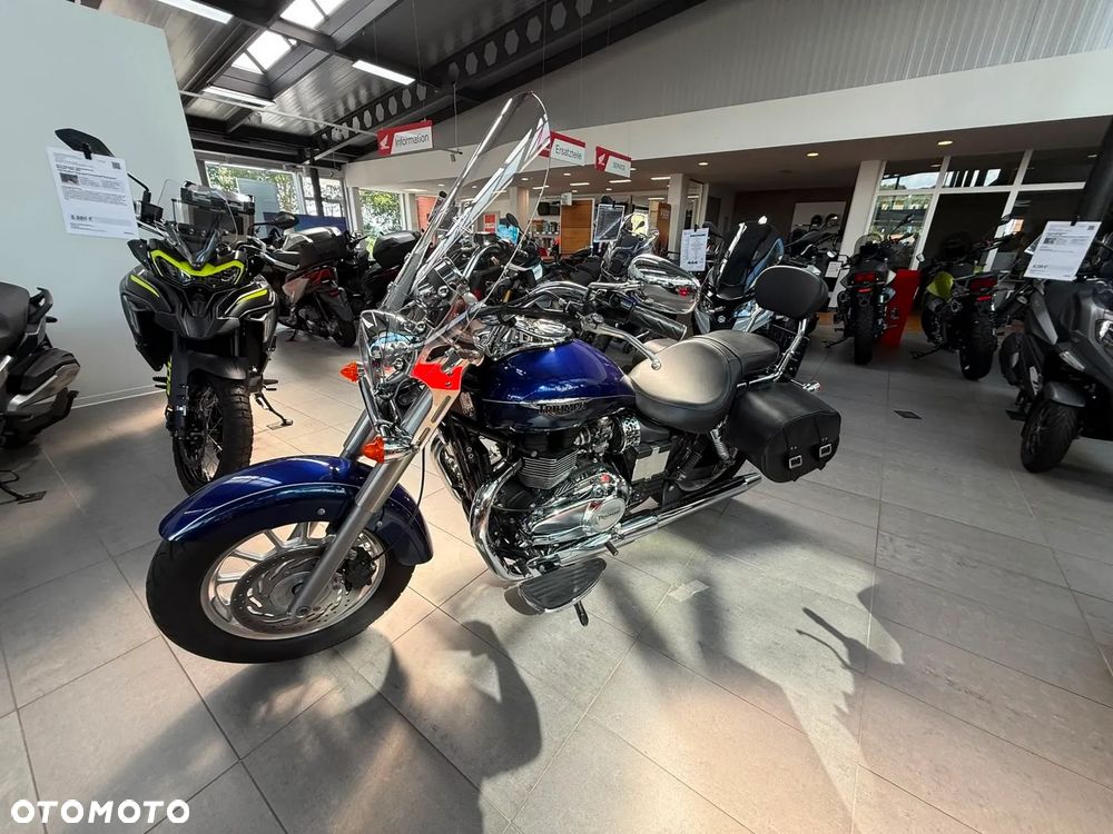 Triumph America - 5
