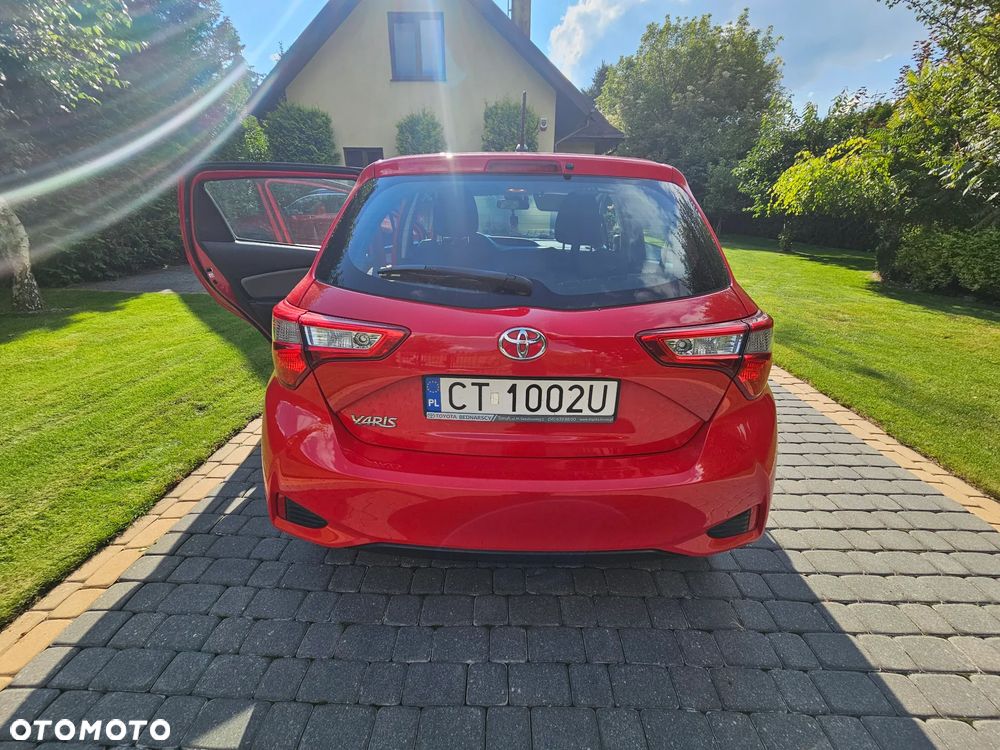 Toyota Yaris - 12
