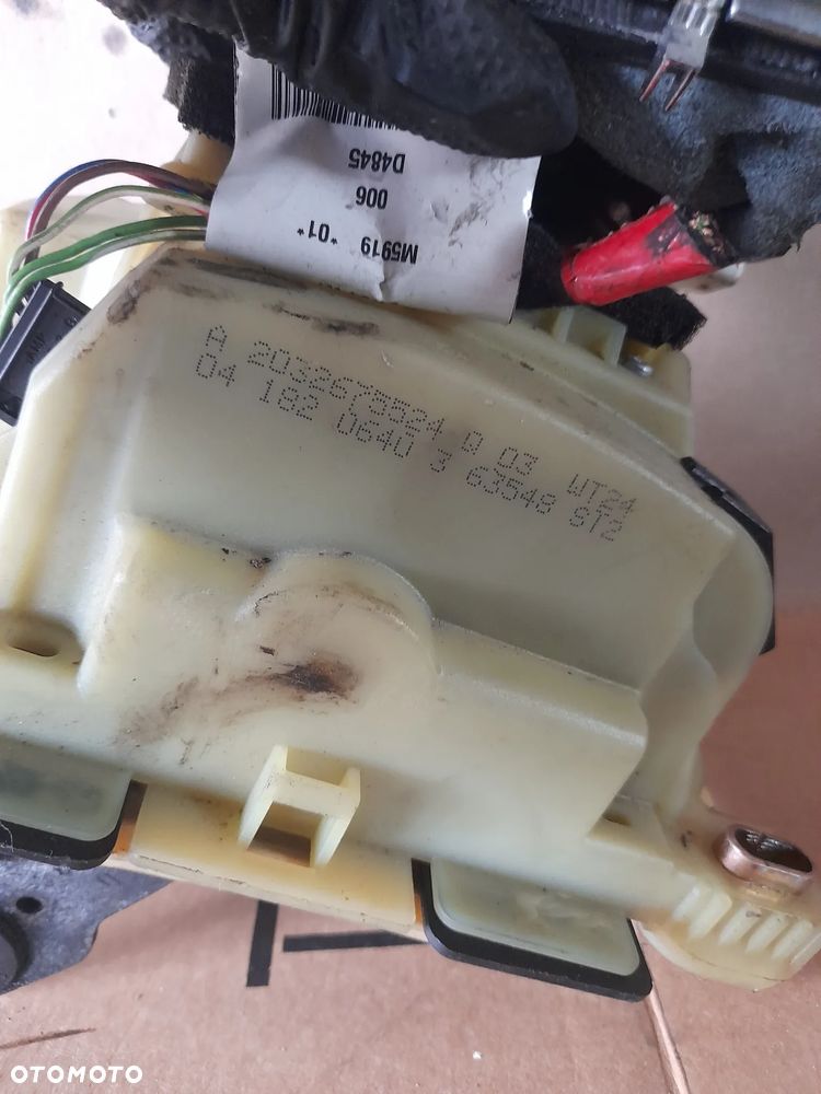 Wybierak lewarek zmiany biegów Mercedes W203 W209 A20326745524 automat - 4
