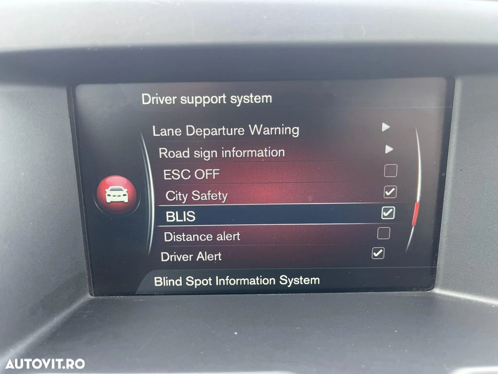 Volvo XC 60 D4AWD Momentum - 23