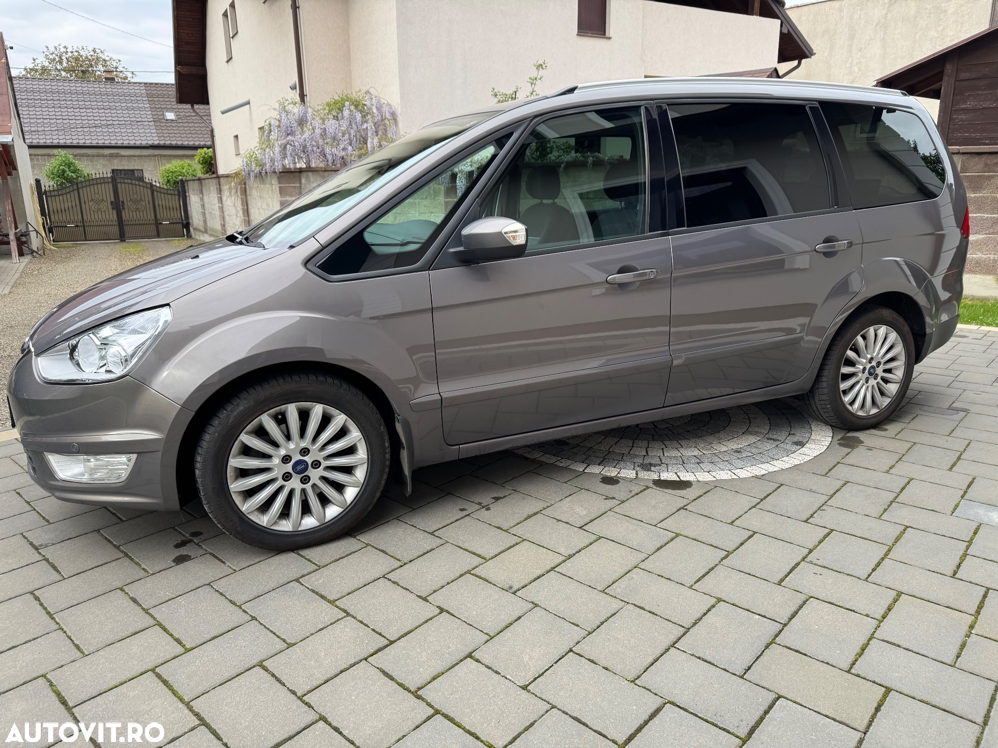 Ford Galaxy 2.0 TDCi DPF Business Edition - 5