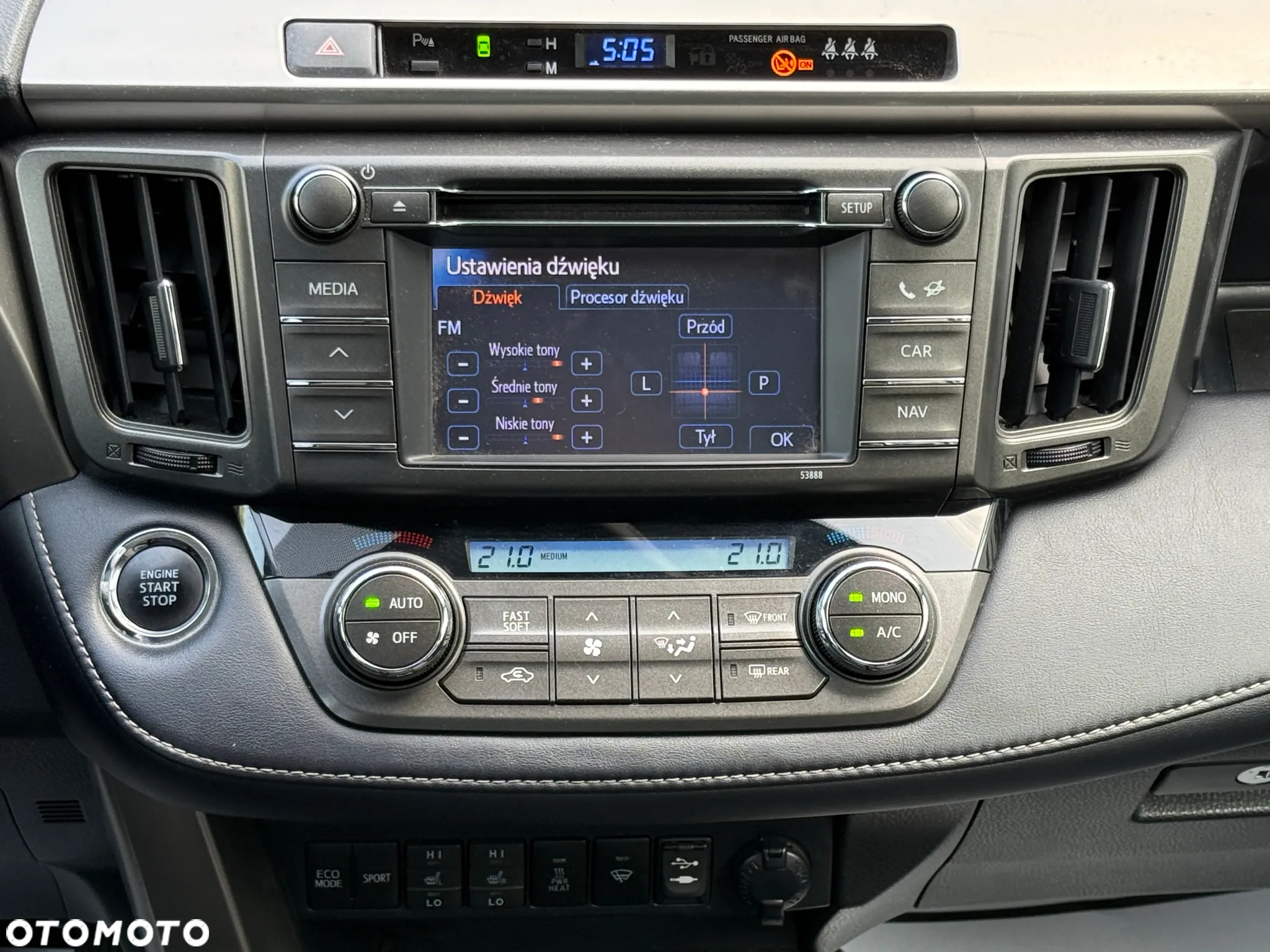 Toyota RAV4 2.2 D-CAT Prestige - 9
