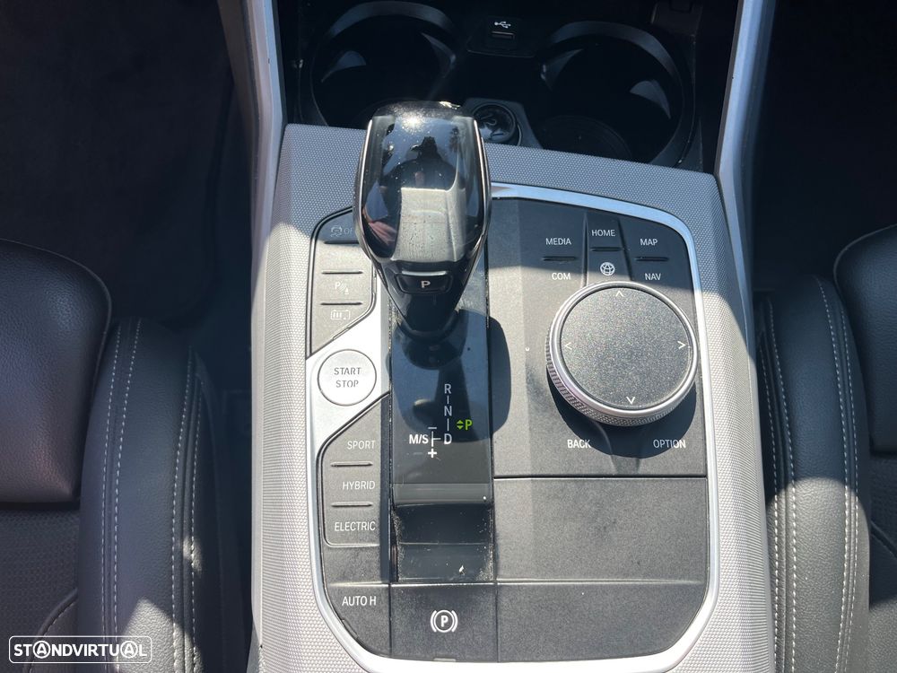 BMW 320 e Corporate Edition Auto - 39