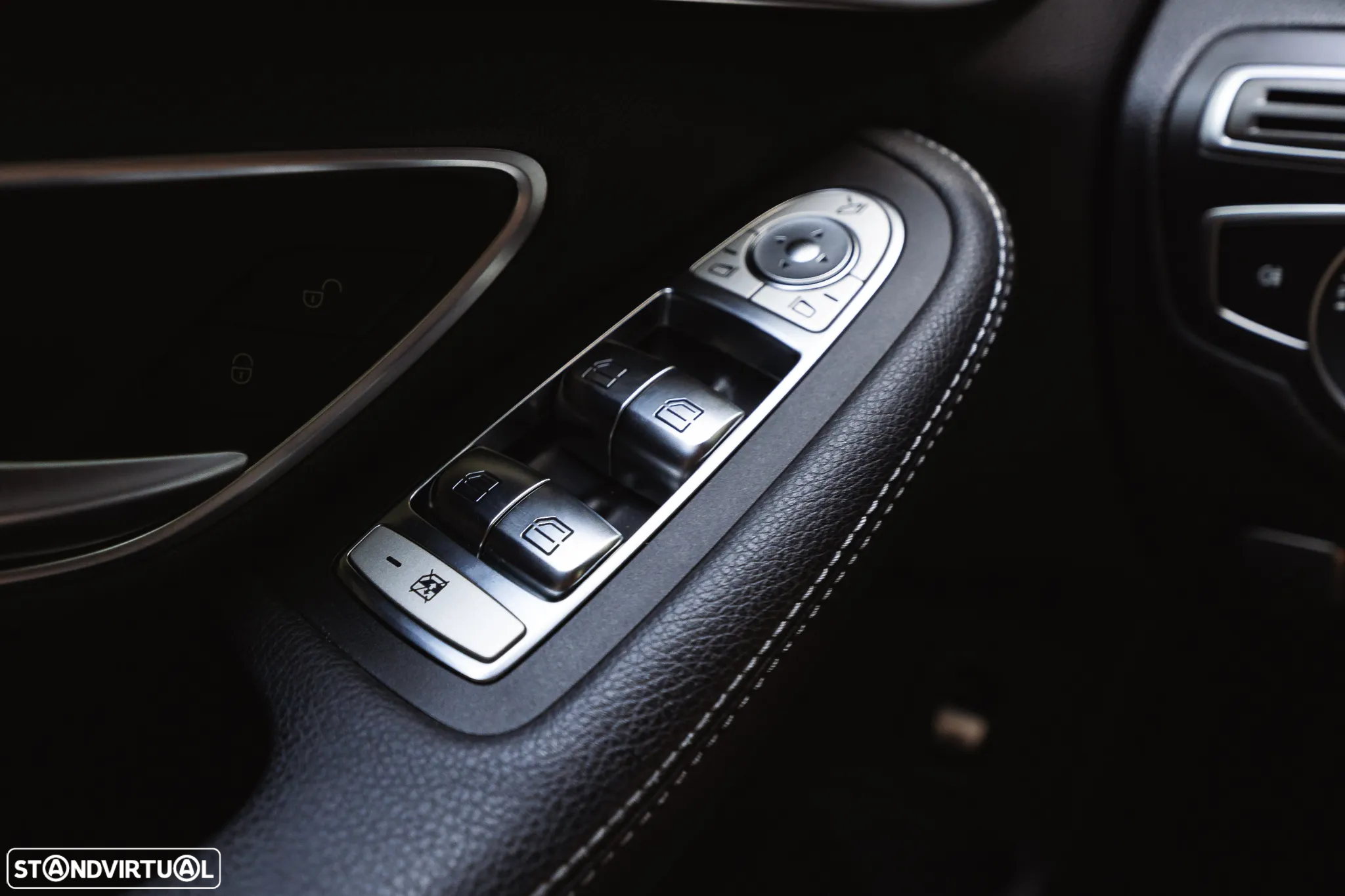 Mercedes-Benz C 300 de AMG Line - 37
