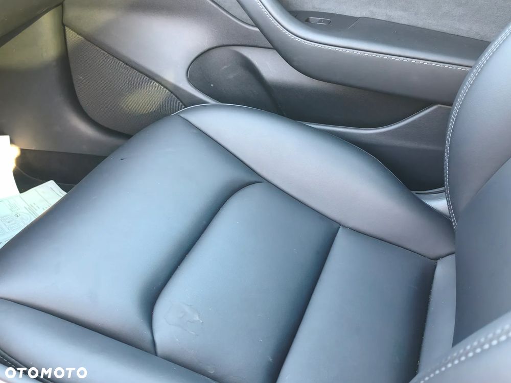 Tesla Model 3 Langstreckenbatterie Allradantrieb Dual Motor - 17