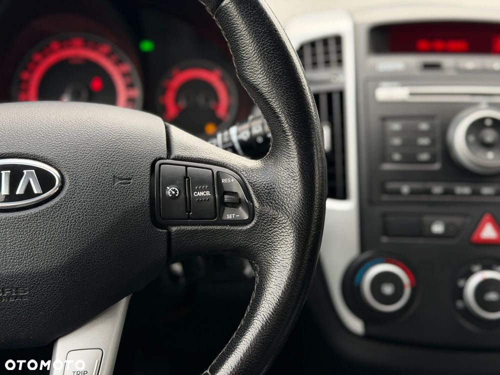Kia Ceed Cee'd 1.4 Comfort - 16