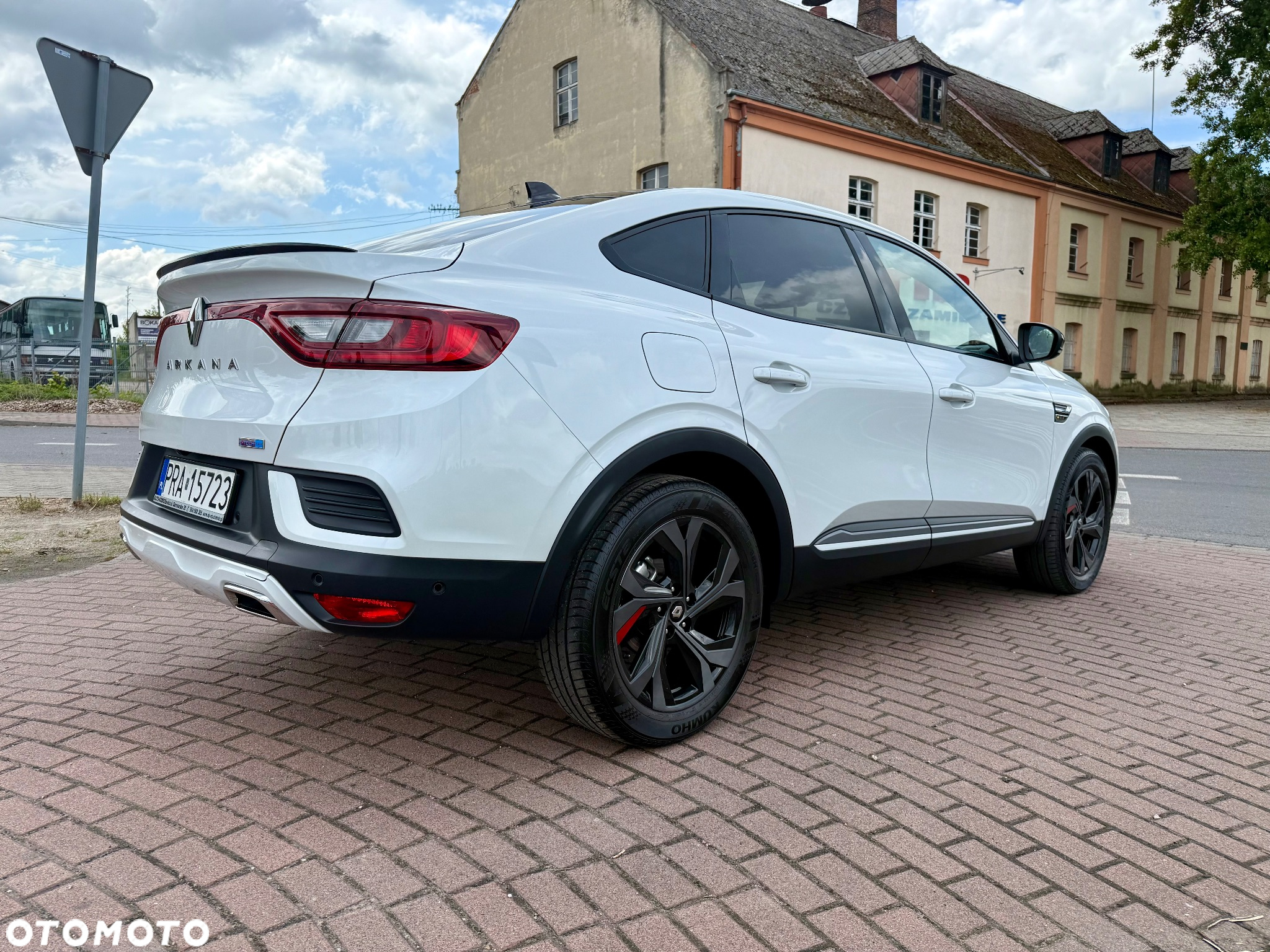 Renault Arkana E-TECH 145 R.S.LINE - 30