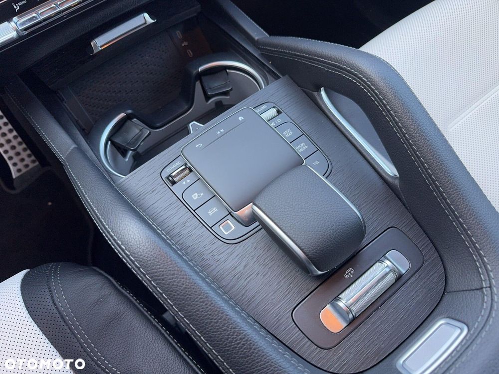 Mercedes-Benz GLE - 21