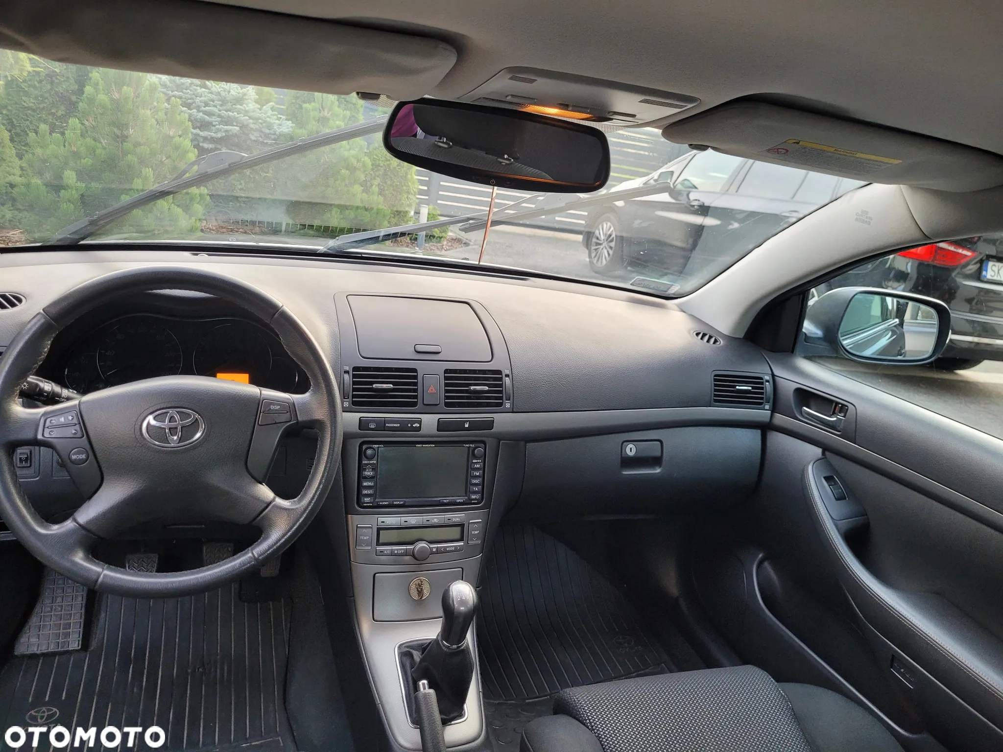 Toyota Avensis 1.8 VVT-i Sol - 12